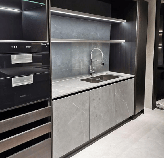 巖板櫥柜臺面加工所需設備及流程解析